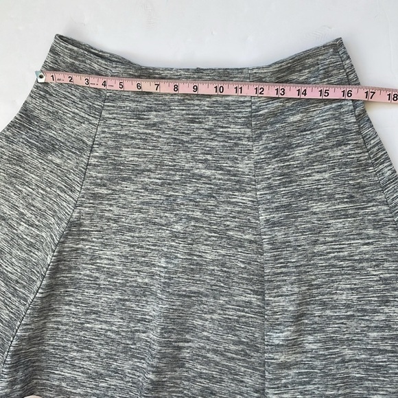 GAP Gray Skater Mini Skirt Large - Picture 11 of 13